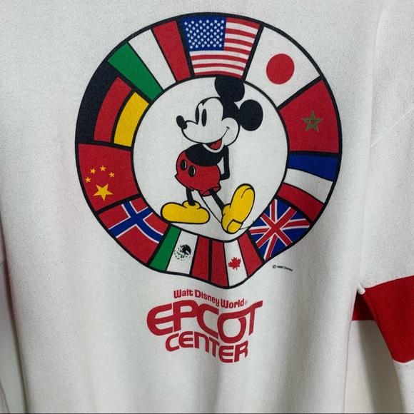 Vintage 1982 Mickey Mouse sweatshirt - Picture 2 of 13